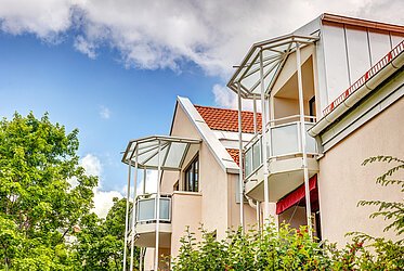 Germering: Sonnige Dachgeschosswohnung nahe der Stadthalle