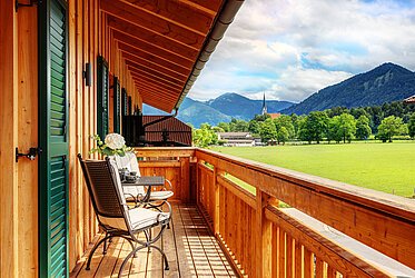 Bad Wiessee : Habitat exclusif - duplex de 4 pièces avec vue sur les montagnes