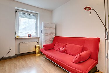 Milbertshofen: 2-Zimmer Wohnung mit großer Wohnküche