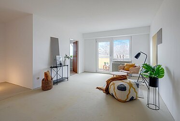 Oberföhring: 2-Zimmer Wohnung mit großem West-Balkon