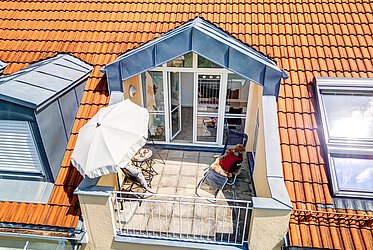 Unterschleißheim : Attrayant appartement de 2 pièces avec terrasse sur le toit près du parc