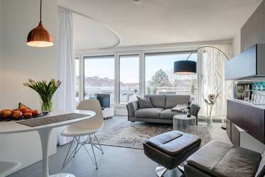 Appartement avec terrasse sur le toit luxueusement meublé à Laim