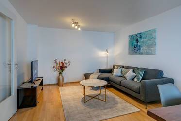 Appartement très beau et meublé à Maxvorstadt