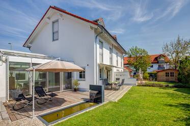 Charmante maison mitoyenne avec une superbe terrasse