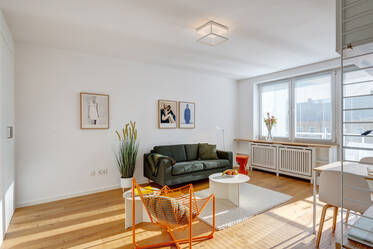 Appartement baigné de lumière et doté d'un mobilier design