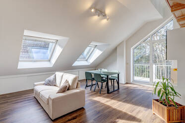 Première occupation : appartement-galerie moderne