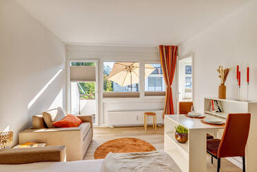 Helle, frisch renovierte 1-Zimmer Wohnung mit Balkon