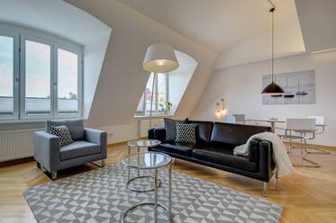 Appartement avec terrasse sur le toit très beau et meublé à Schwabing